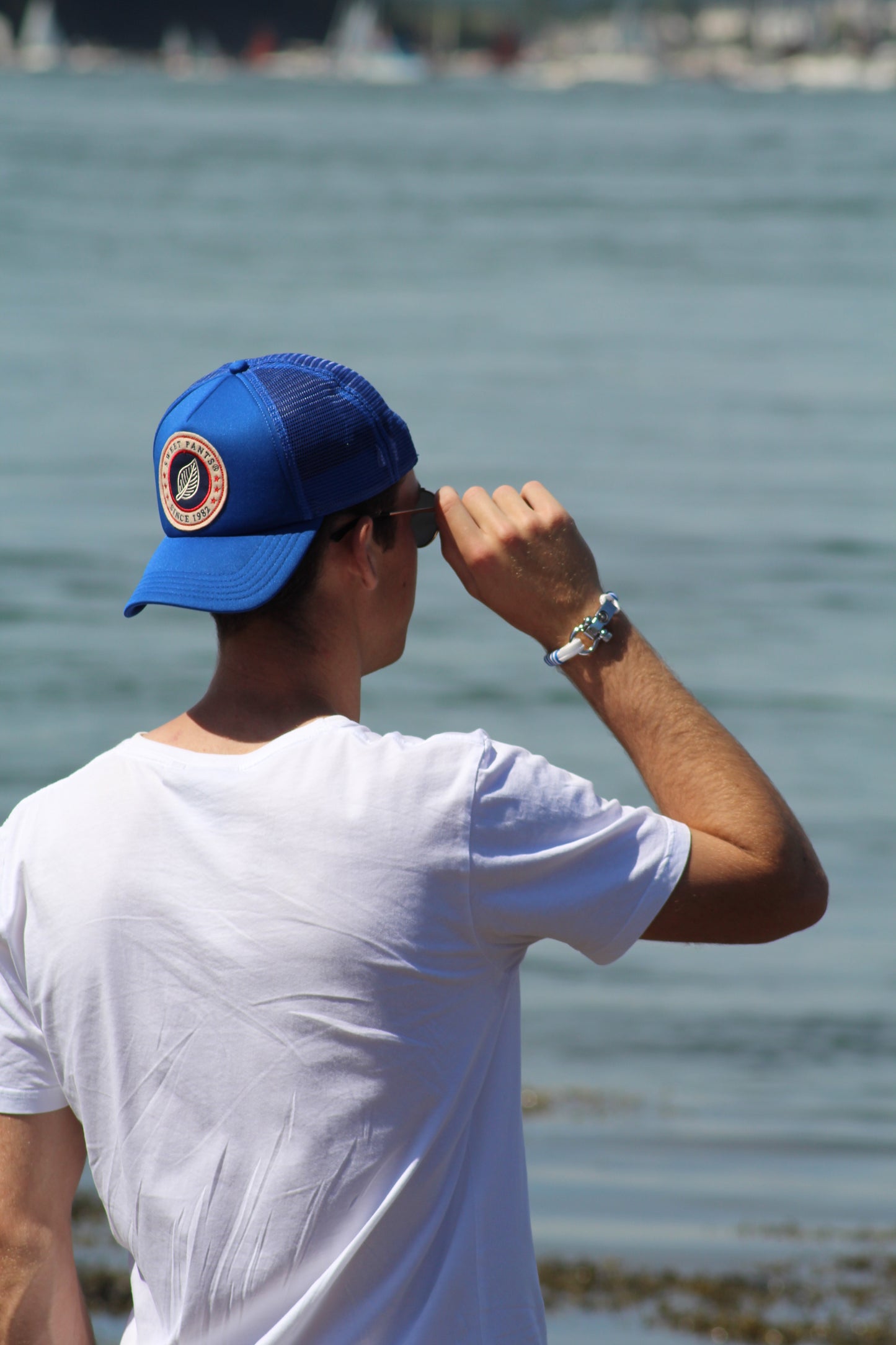 CAP 1 Bleu et Blanc